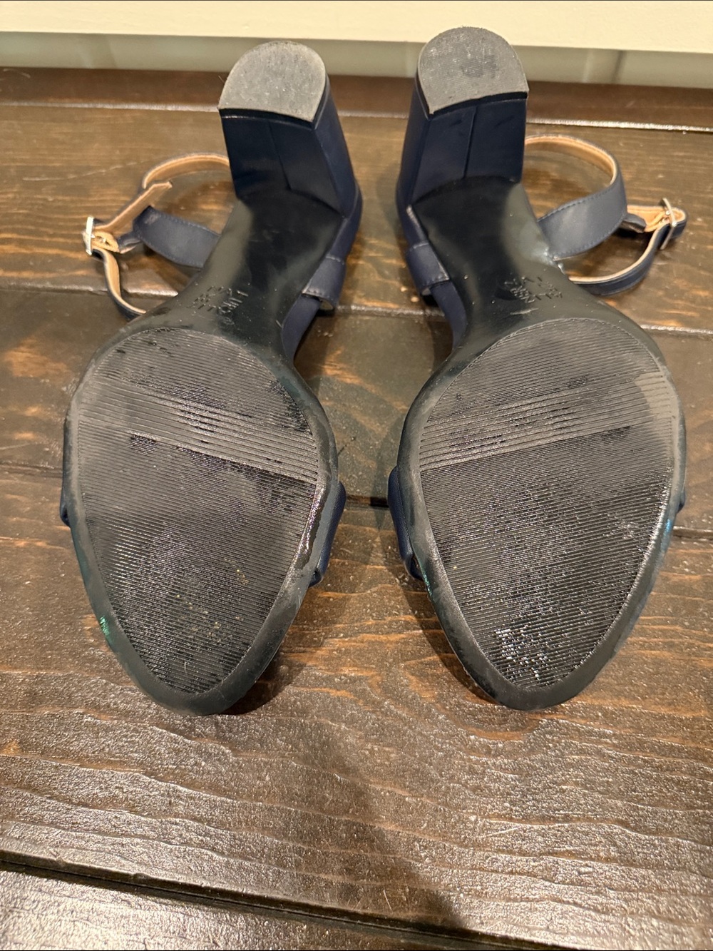 Naturalizer Navy Ankle-Strap Block Heel Sandals Size 9- Like New! - Picture 4 of 9